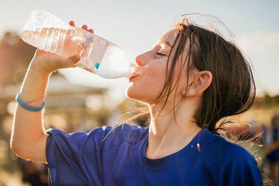 Rupa-Rupanya Warna Penutup Botol Ada Peranan, Wanita Ini Kongsi Perbezaan Air Kosong 7 bottled water Rupa-Rupanya Warna Penutup Botol Ada Peranan, Wanita Ini Kongsi Perbezaan Air Kosong