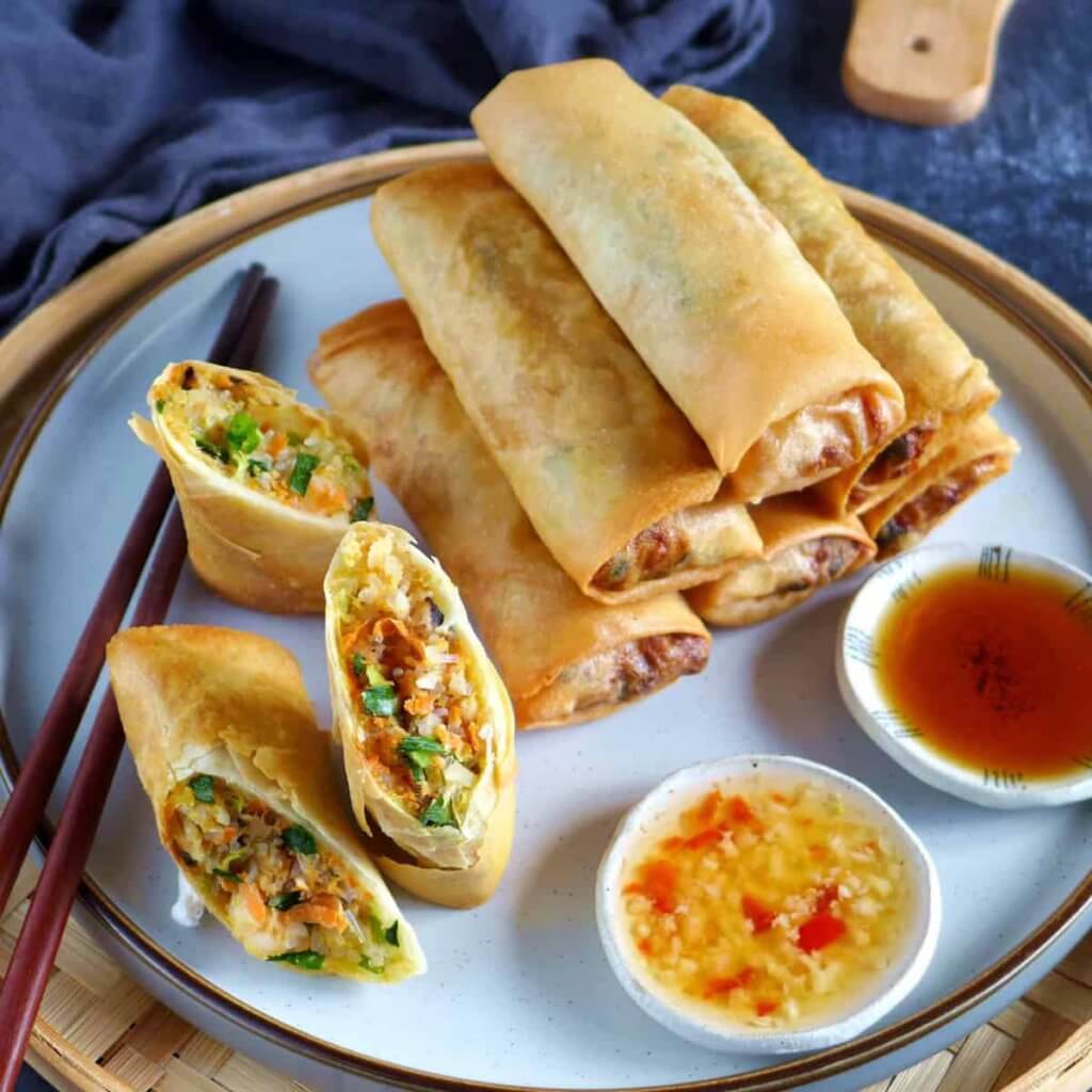 8 Makanan 'Bawa Tuah' Yang Lazimnya Dihidangkan Semasa Hari Tahun Baru Cina