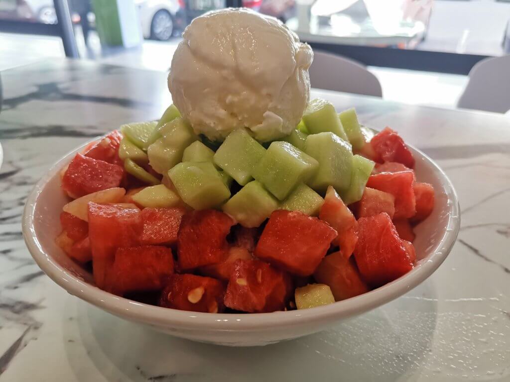 Nikmati Keenakan Buah-Buahan Segar Dihidang Bersama Aiskrim Di Borneo Fruit Shaved Ice Metrocity 7 Nikmati Keenakan Buah-Buahan Segar Dihidang Bersama Aiskrim Di Borneo Fruit Shaved Ice Metrocity