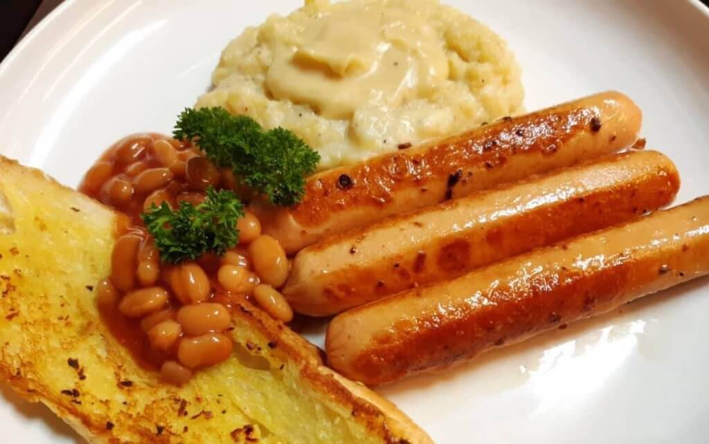 Makanan Western Terbaik Di Kuching Yang Anda Perlu Cuba, Jom Singgah Ke Denis' Diner