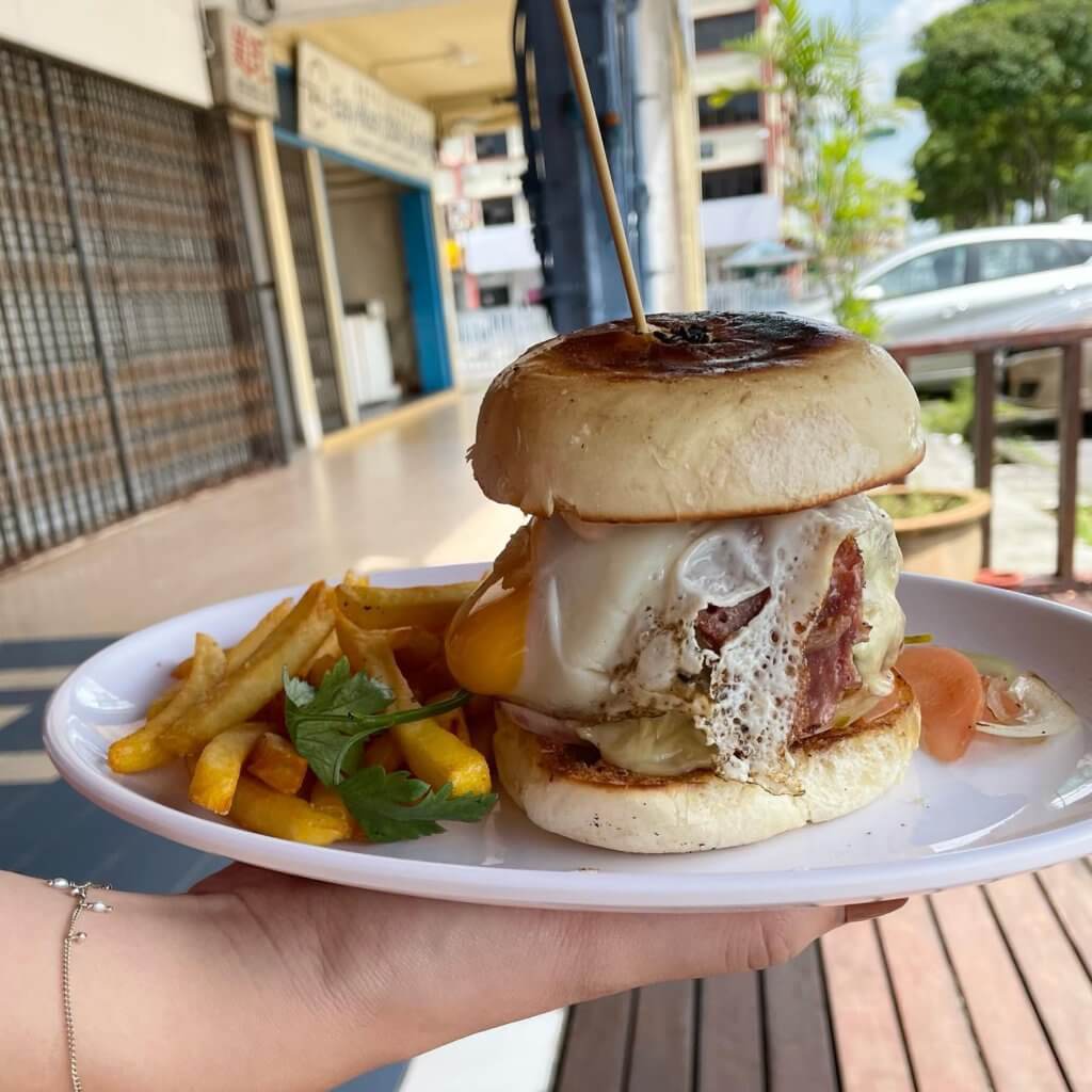 Makanan Western Terbaik Di Kuching Yang Anda Perlu Cuba, Jom Singgah Ke Denis' Diner