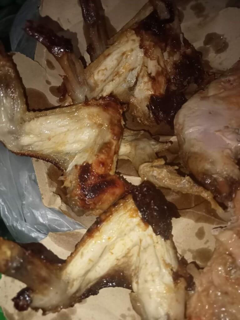 Sampai Hati! Pelanggan Kecewa Kedai Makan Di Bintulu Ini Sanggup Bagi Ayam Basi Berlendir Demi Kaut Untung