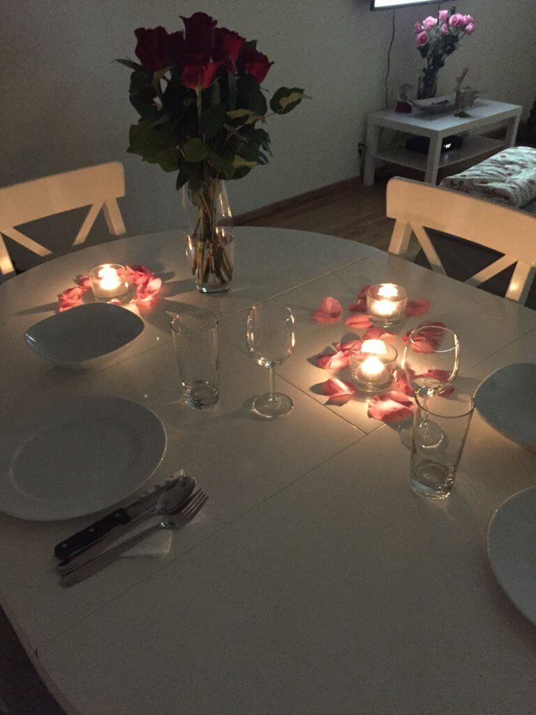 Lupa Tempah Dinner Date Untuk Valentine's Day? Ini 5 Aktiviti Anda Boleh Lakukan Bersama Pasangan Anda! 13 af85dff610f915be06530b65cc53dd8a Lupa Tempah Dinner Date Untuk Valentine's Day? Ini 5 Aktiviti Anda Boleh Lakukan Bersama Pasangan Anda!