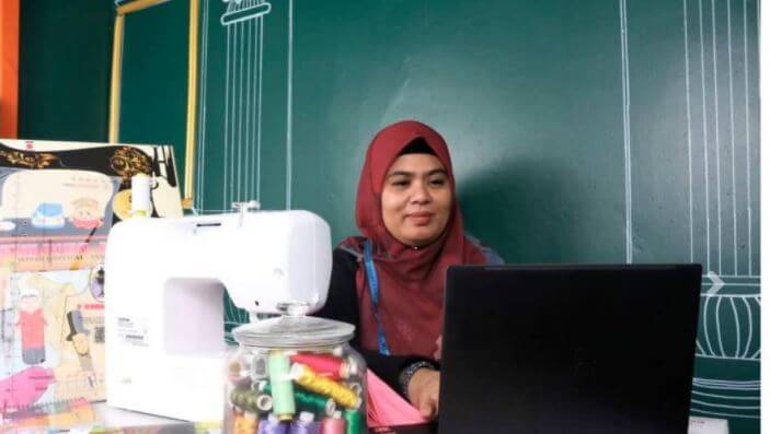 Lukis Pola Kini Semudah ABC, Anak Sarawak Ini Cipta 'Magic Ruler' Untuk Mudahkan Kerja Tukang Jahit 8 Lukis Pola Kini Semudah ABC, Anak Sarawak Ini Cipta 'Magic Ruler' Untuk Mudahkan Kerja Tukang Jahit