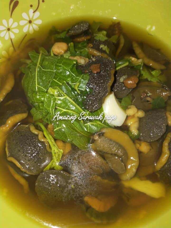 Digelar Abalone Versi Sarawak, Kenali Lelitak Makanan Eksotik Bagi Masyarakat Iban Di Sri Aman