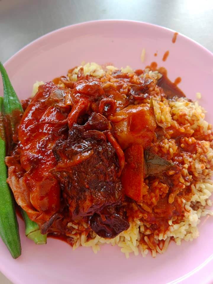 Pekena Nasi Kandar Dan Pelbagai Lagi Menu Utara Yang Ori! Jom Ke Aji Leh Tomyam Qribut Di Samarahan