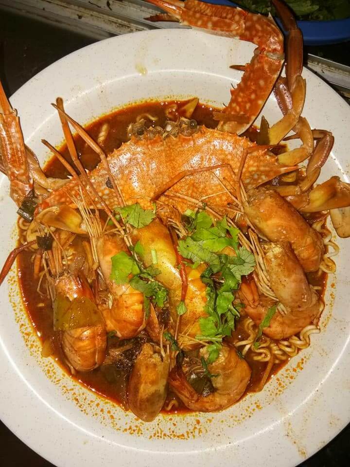 Pekena Nasi Kandar Dan Pelbagai Lagi Menu Utara Yang Ori! Jom Ke Aji Leh Tomyam Qribut Di Samarahan
