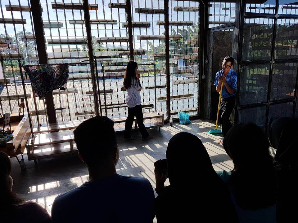 View 360 Darjah, Jom Tonton Persembahan Teater 'Behind The Intimate Wall' Di Think & Tink Kuching