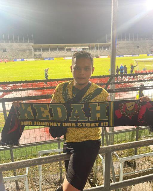 'Mai Estadio Loqstaq Nanti' - Apa Yang Penyokong Sarawak Dah Buat Kat Pemuda Ini Memang Kena Balas Balik