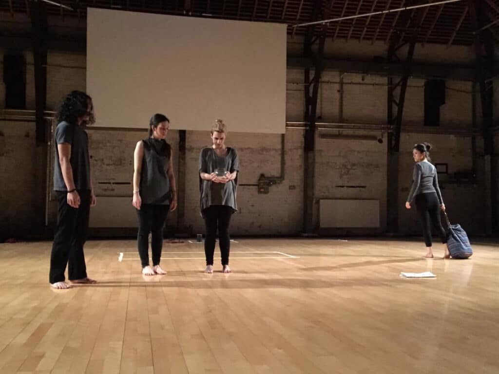 View 360 Darjah, Jom Tonton Persembahan Teater 'Behind The Intimate Wall' Di Think & Tink Kuching