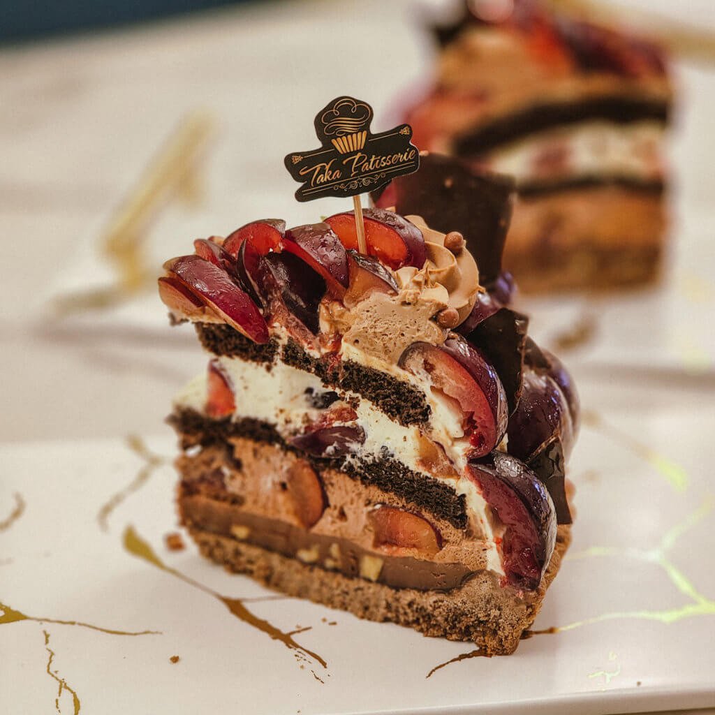 Kafe 3 Dalam 1! Lengkap Dengan Ruang Kerja, Taka Patisserie 3 Tingkat Ini Buka Di Saradise