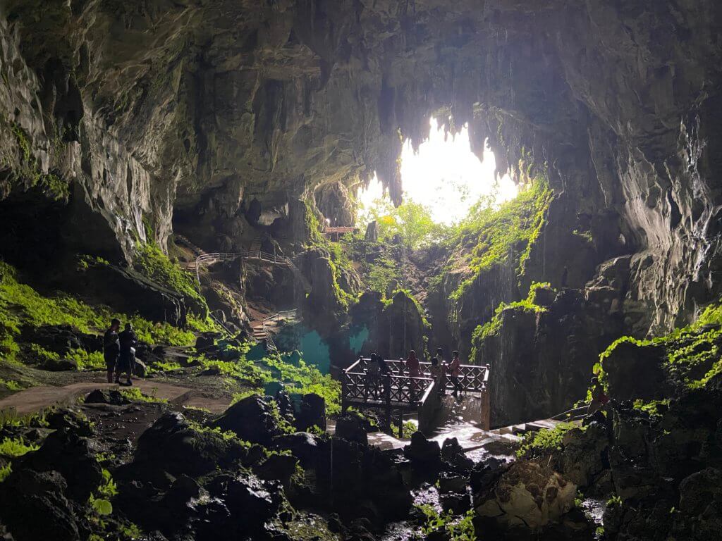Kehijauan Tersembunyi Dalam Terowong Batu Kapur, Terokai Gua Pari-Pari Di Bau