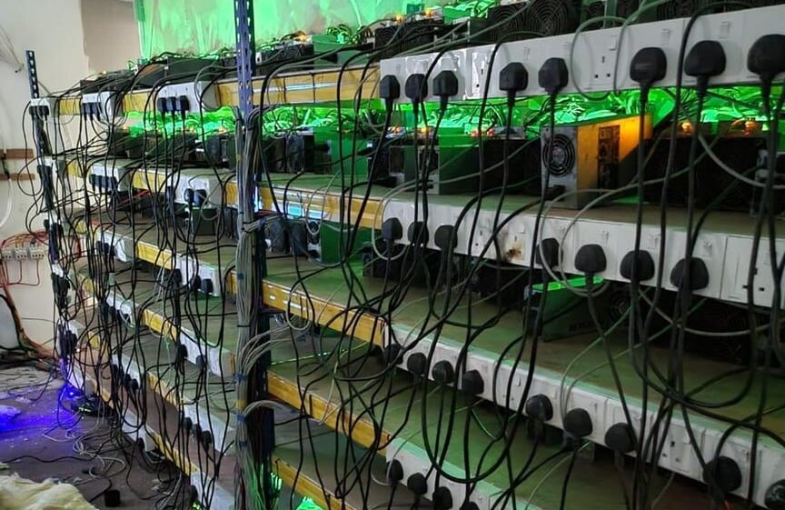 Curi Bekalan Elektrik Untuk Lombong Bitcoin, Lelaki 24 Tahun Miliki Akses Kepada Premis Tersebut Ditahan