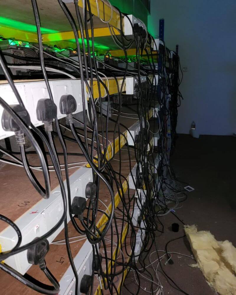 Curi Bekalan Elektrik Untuk Lombong Bitcoin, Lelaki 24 Tahun Miliki Akses Kepada Premis Tersebut Ditahan