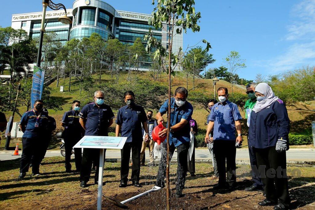 Pensyarah Tular Hina Pelajar B40 Tak Mampu Beli Komputer, UiTM Bakal Ambil Tindakan