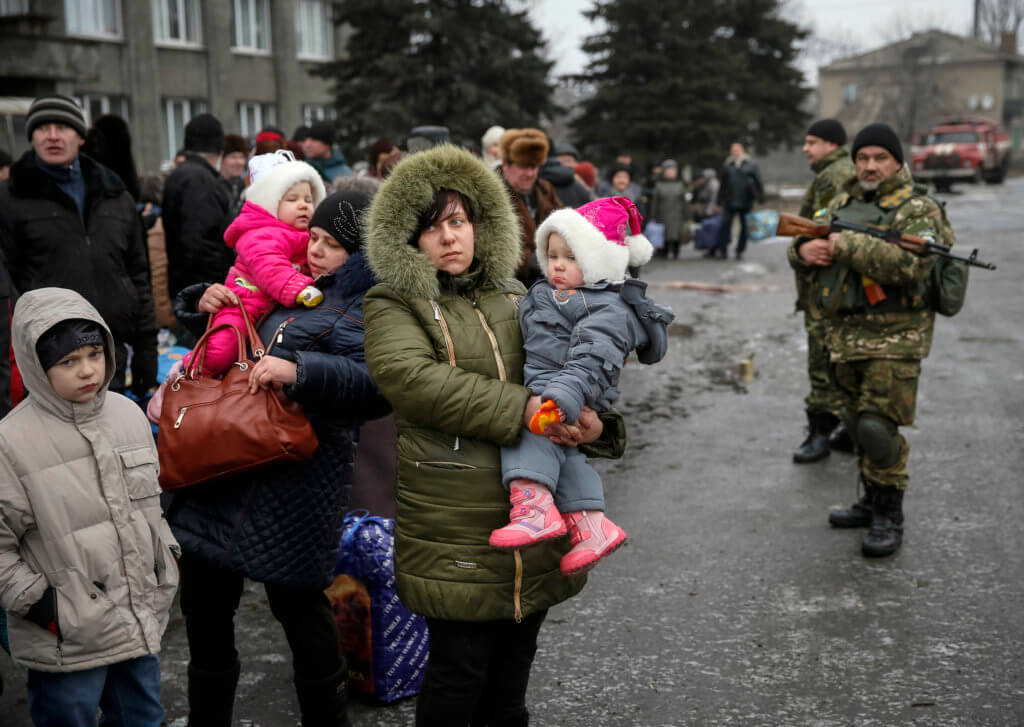 ukraine refugees001 Pertempuran Semakin Sengit, Ketahui Mengapa Rusia Menyerang Negara Ukraine