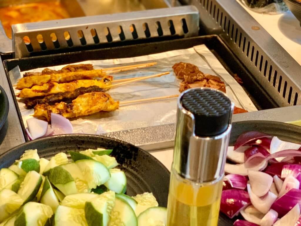 Steamboat Yang Menarik Di Kuching, Jom Cuba Di Makan Makan Hotpot & Grill Buffet