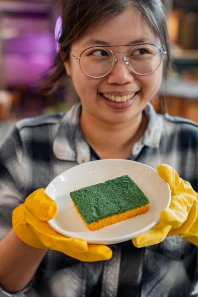 Sempena April Fool's, KANTIN At The Granary Menghidangkan Kek Span Yang Kelihatan Seperti Span Pencuci Pinggan 7 277537566 519880816198965 4550472641353363362 n Sempena April Fool's, KANTIN At The Granary Menghidangkan Kek Span Yang Kelihatan Seperti Span Pencuci Pinggan
