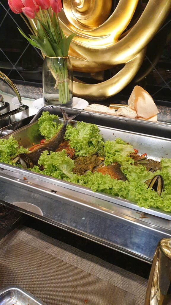 Hampir 2 Jam Berlapar, Wanita Ini Kecewa Dulang Makanan Buffet Di Hotel Miri Dibiar Kosong