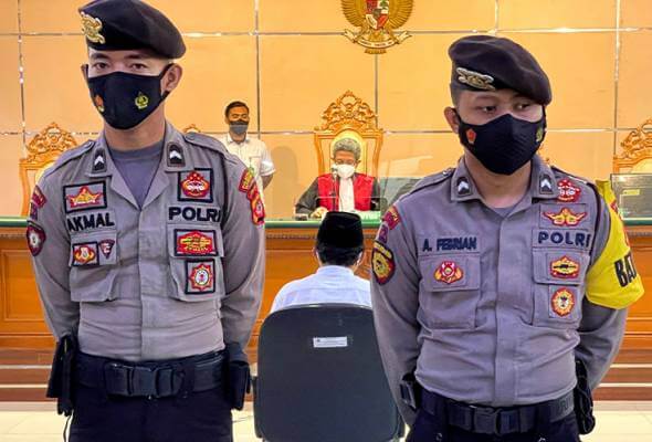 Rogol 13 Anak Murid, Guru Tahfiz Di Indonesia Dijatuhkan Hukuman Mati
