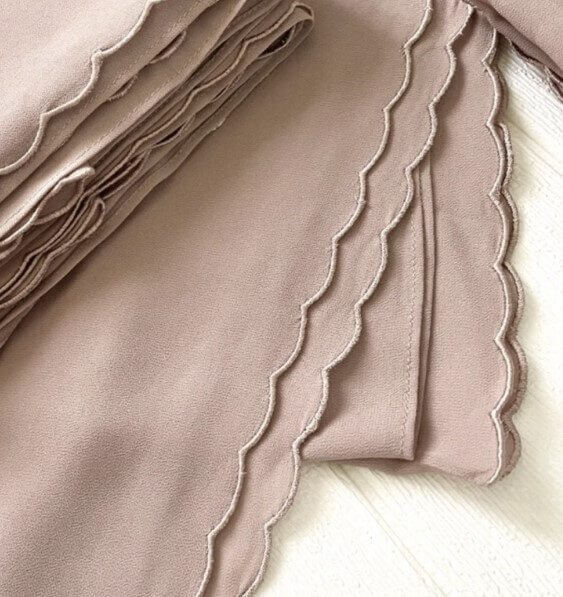 Cantiknya! Ini 5 Stail Tudung Trending Tahun Ini Untuk Melengkapkan Gaya Raya Anda 10 Screenshot 2022 04 18 121650 Cantiknya! Ini 5 Stail Tudung Trending Tahun Ini Untuk Melengkapkan Gaya Raya Anda