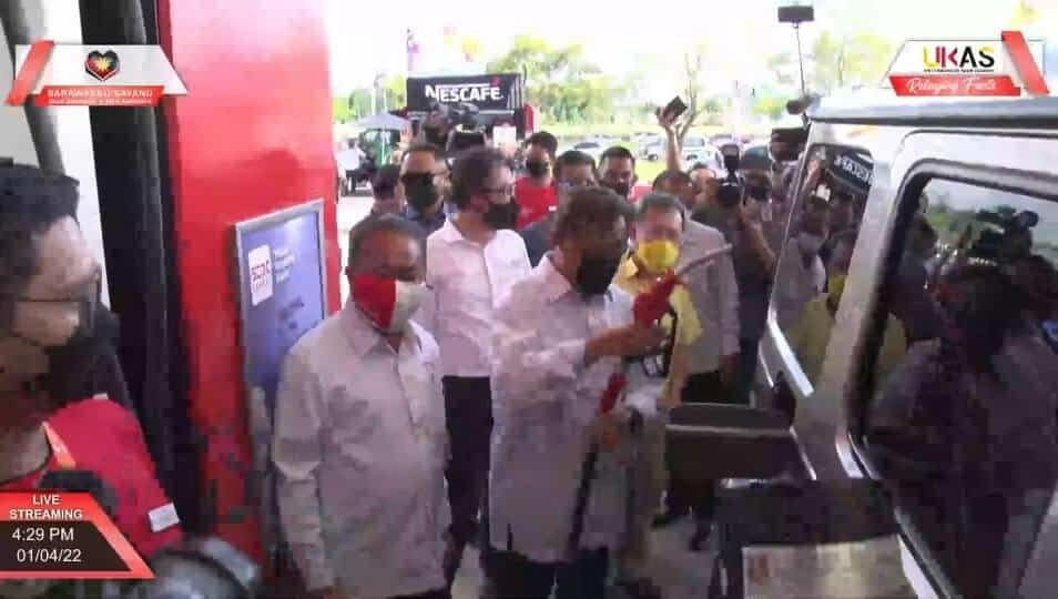 Petros Darul Hana Sah Dirasmikan Oleh Premier Sarawak, Bakal Ramai Guna Tesla Di Masa Akan Datang