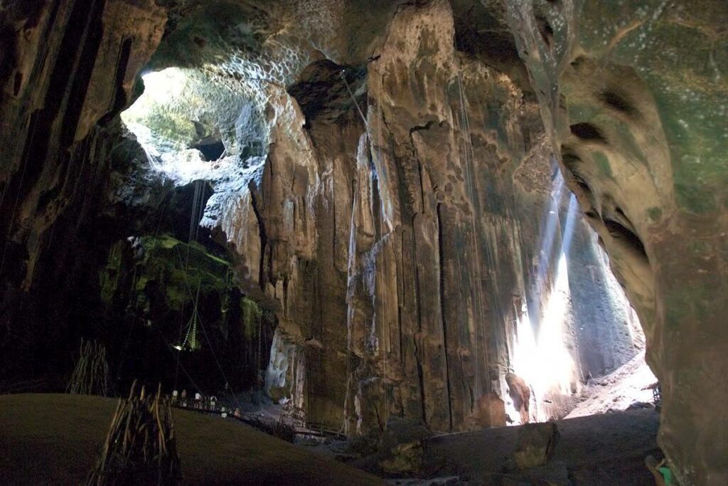 Ini Adalah 6 Aktiviti Menarik Untuk Terokai Keindahan Alam Di Kota Kinabalu