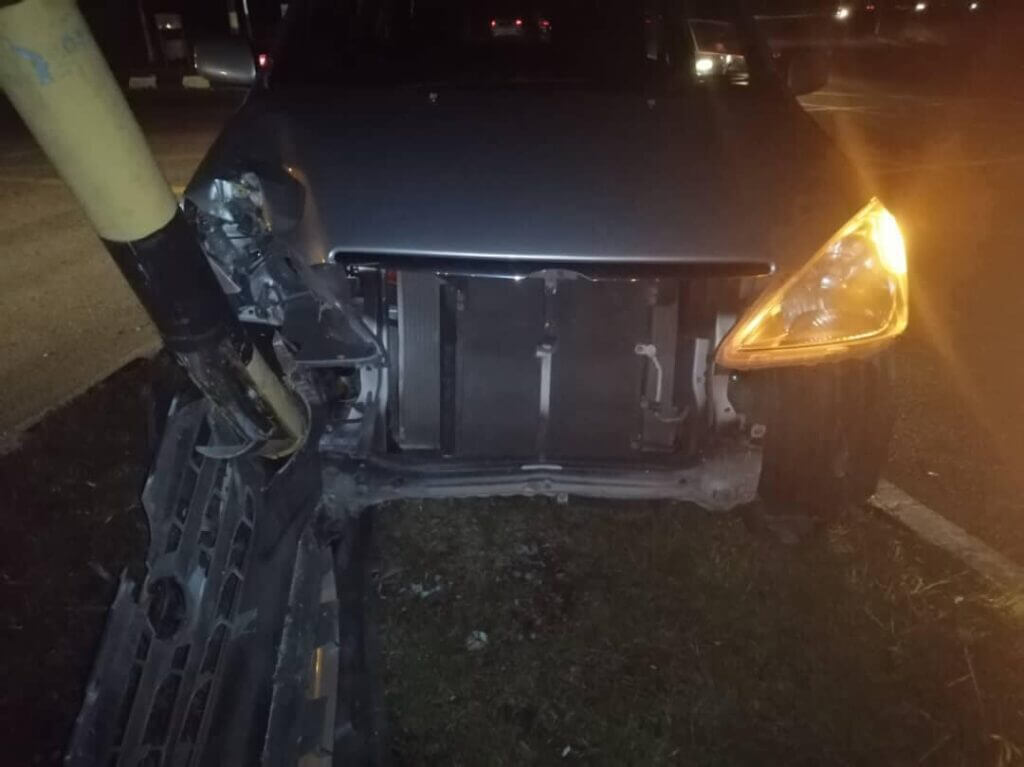 Masih Belum Ada Tindakan Dari Pihak Berkuasa, Netizen Gesa Lampu Diperbaiki Di Jalan FAC Matang