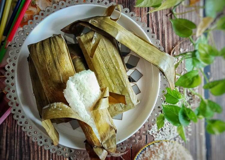 Tak Lengkap Kalau Tak Ada, Ini 5 Menu Hari Raya Yang Paling Popular 9 kelupis rayahightea sarawak resipi foto utama Tak Lengkap Kalau Tak Ada, Ini 5 Menu Hari Raya Yang Paling Popular