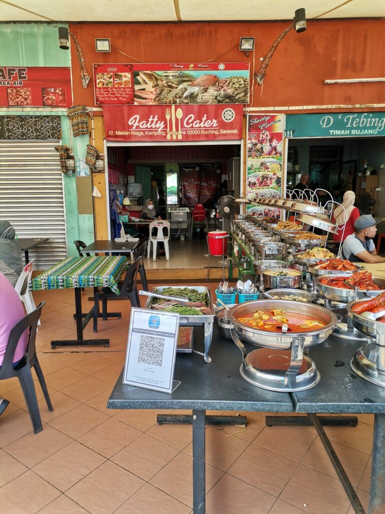 [PART 1] Syurga Makanan Laut Yang Murah, Ini Adalah 5 Senarai Kedai Makan Seafood Di Telaga Air