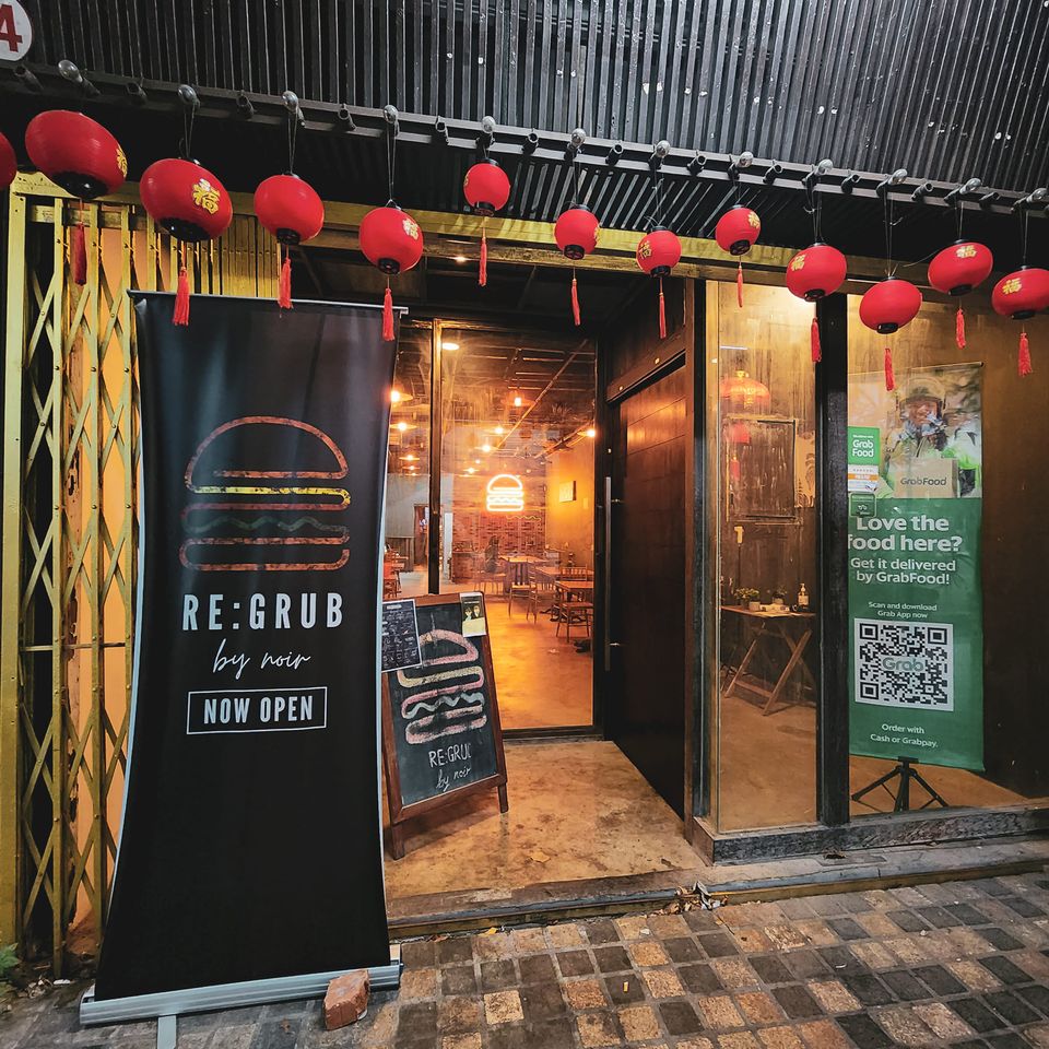 Suasana Gaya Ala-Ala American Diner, Jom Cuba Keunikan Burger Patty Di Re:Grub Kuching