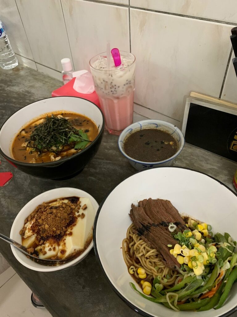 Anda Peminat Ramen? Jom Ke Makino Kochi, Kedai Ramen Homemade Yang Power Di Kuching