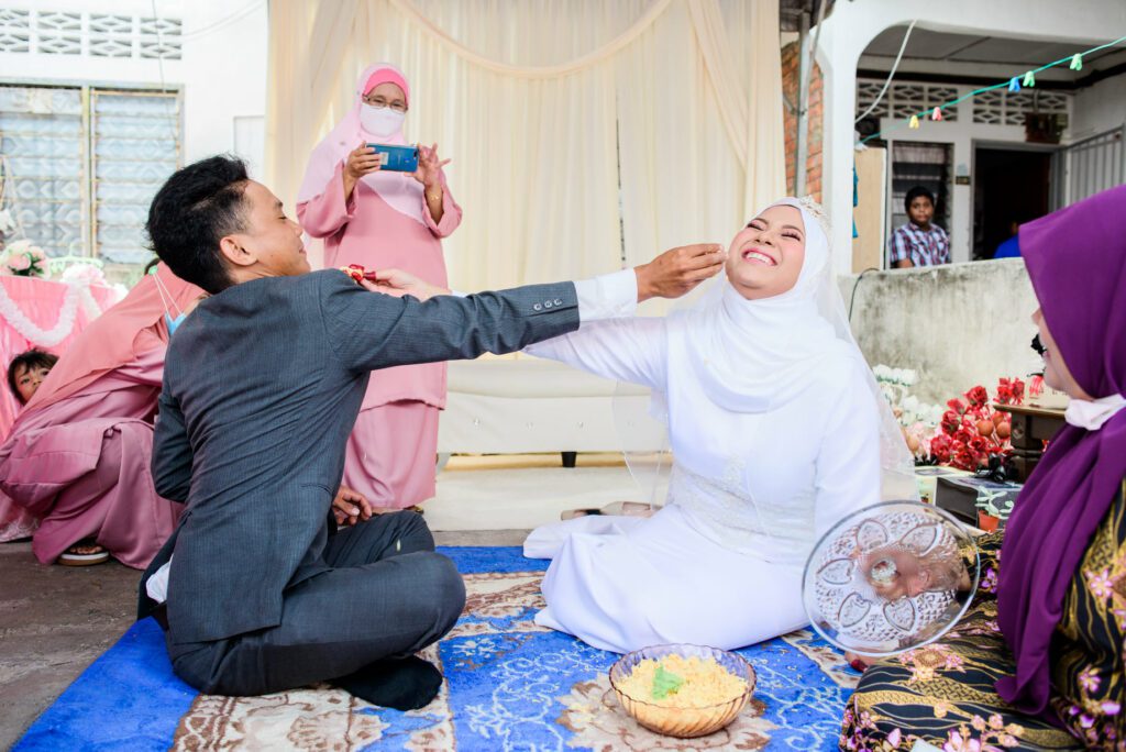 Kenali Nasi Temuan, Adat Perkahwinan Melayu Sarawak Yang Mendebarkan Pengantin