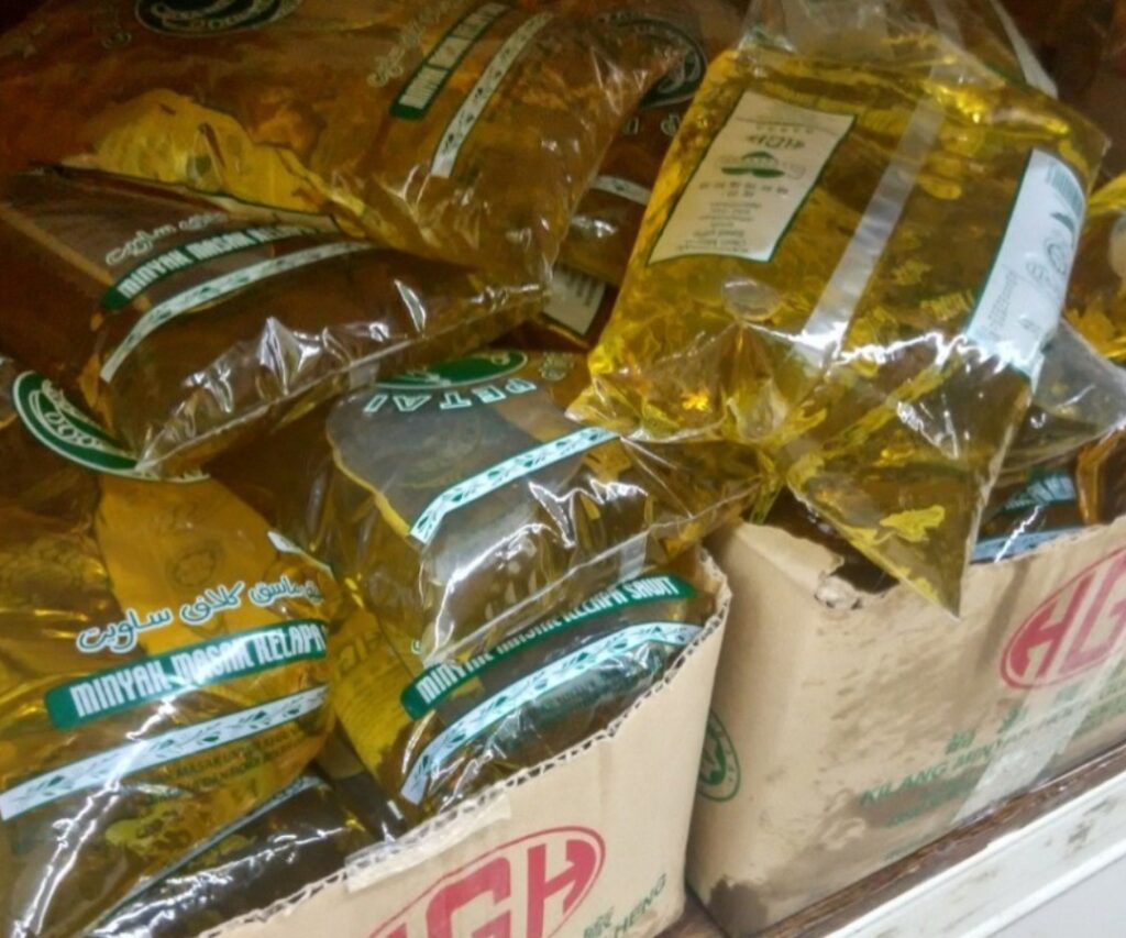 Isu Tular Papan Harga Minyak Masak, Emart Bintulu Jelaskan Perkara Sebenar