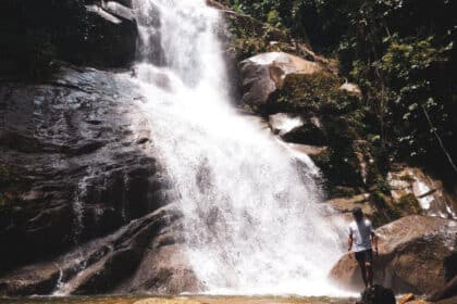 Digelar Manchar Tengah, Keindahan Air Terjun Di Lundu Ini Pasti Buat Anda Terpegun