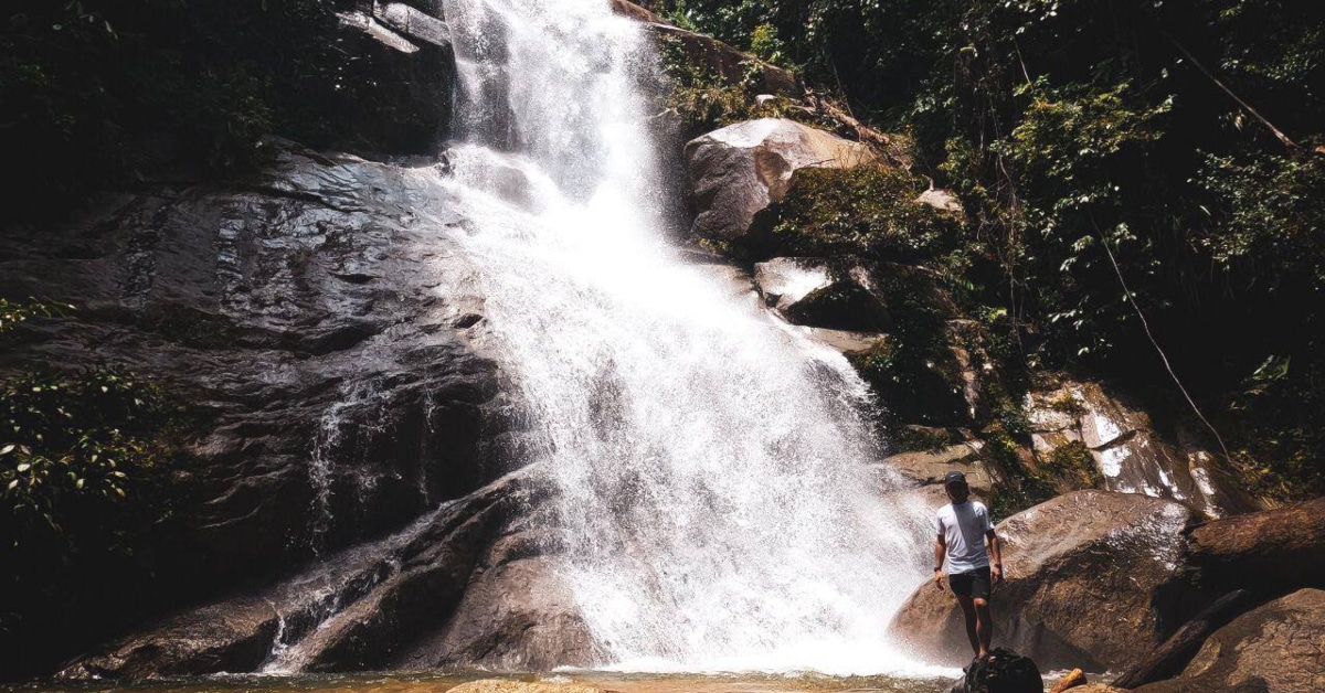 Digelar Manchar Tengah, Keindahan Air Terjun Di Lundu Ini Pasti Buat Anda Terpegun