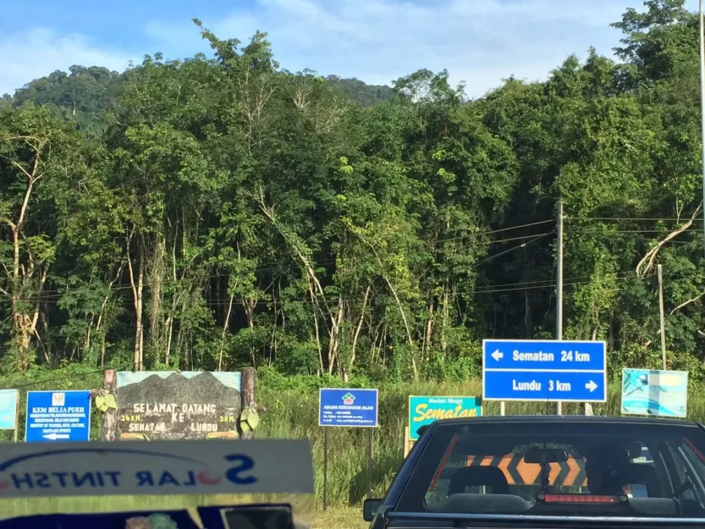 Panduan Ke Bukit Gondol, Port Terbaik Pemandangan Laut 360 Darjah Di Lundu