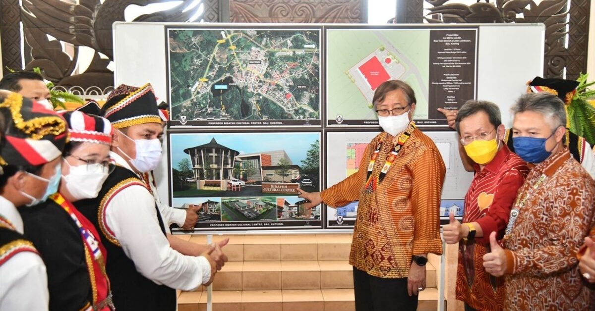 Projek Jalan Kuching- Bau Bakal Dinaik Taraf Kepada Laluan 2 Hala Berkembar- Premier Sarawak