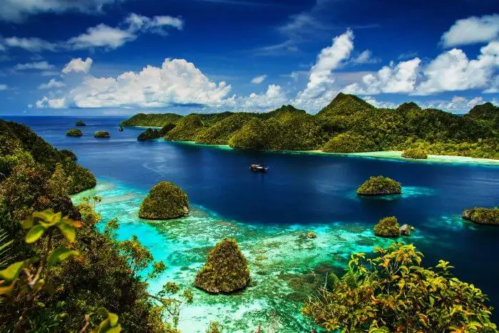 Naik 12 Tangga, Indonesia Berjaya Pintas Malaysia Dalam Indeks Pelancongan Dunia 2021