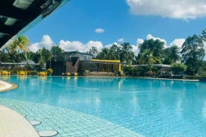 Stampark Place BDC, Kolam Renang Luas Dan Terjaga Buat Warga Kuching Mandi Manda
