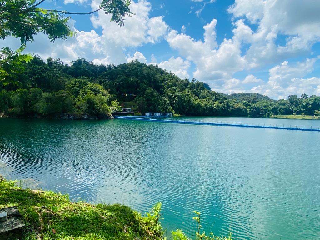 Ini Kisah Misteri dan Sejarah Tragis Di Sebalik Keindahan Tasik Biru Di Bau, Sarawak