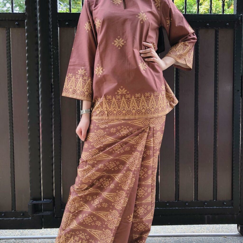 Demam Mat Kilau, Gadis Ini Ajak Orang Ramai Ke GSC CityOne Rabu Ini Pakai Baju Kurung