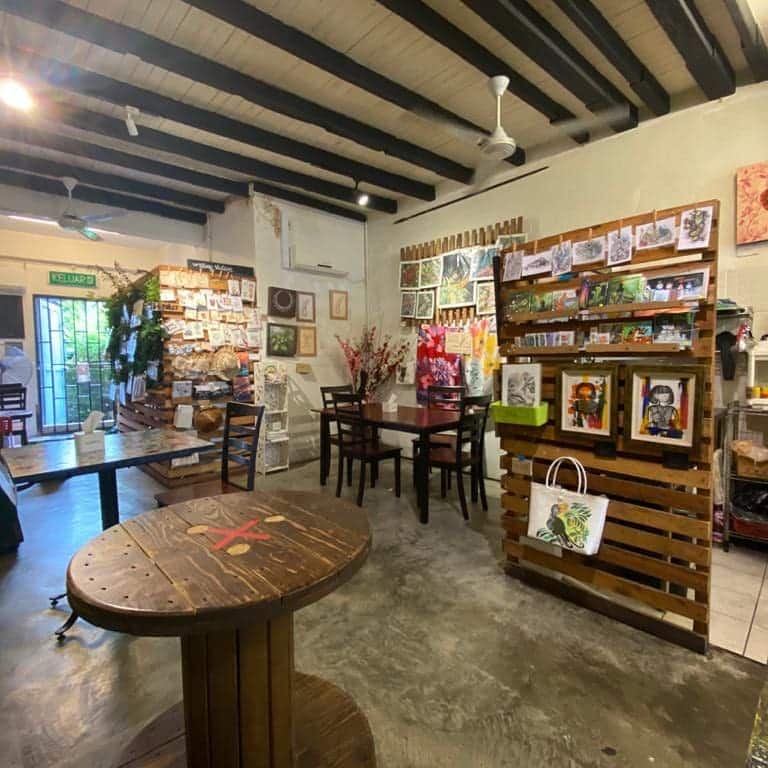 Ini 4 Lokasi 'Art Gallery Date' Yang Boleh Anda Kunjungi Di Kuching