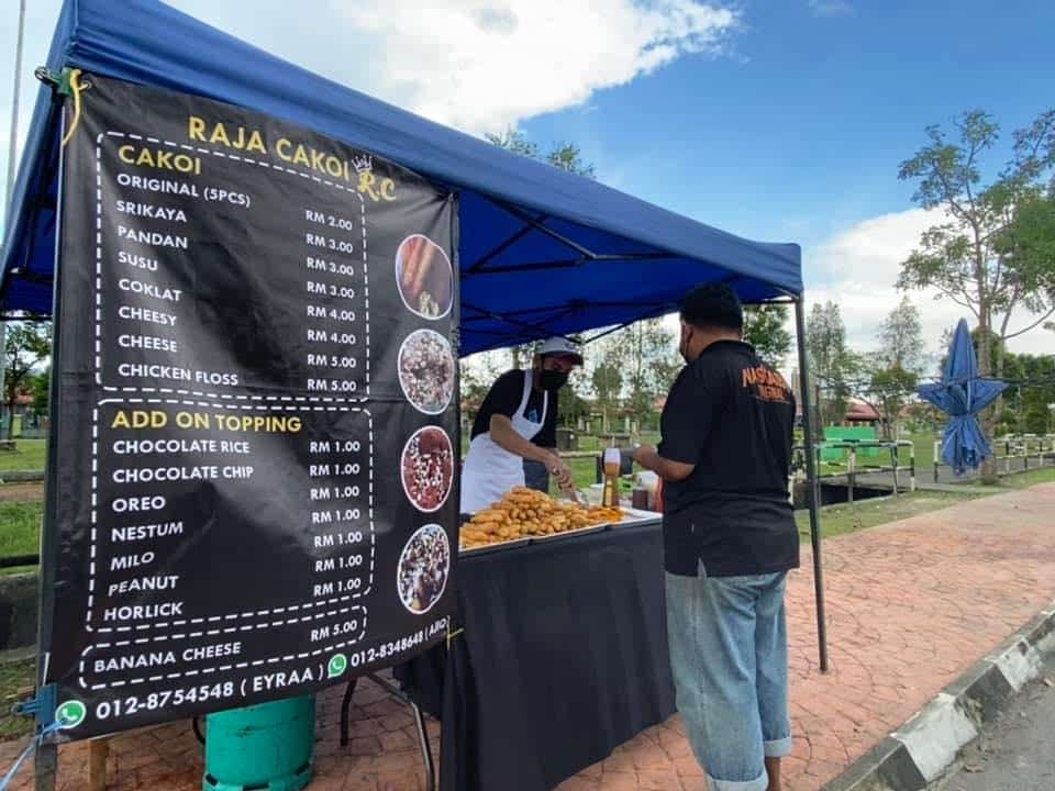 Banyak Topping Menarik, Jom Makan Cakoi Di Stall Raja Cakoi Kota Samarahan