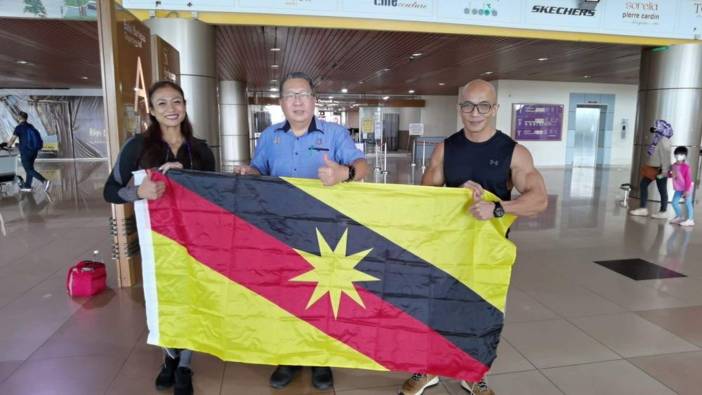 Jaguh Bina Badan Sarawak, Raih Perak Di Hari Pembukaan Kejohanan Asia