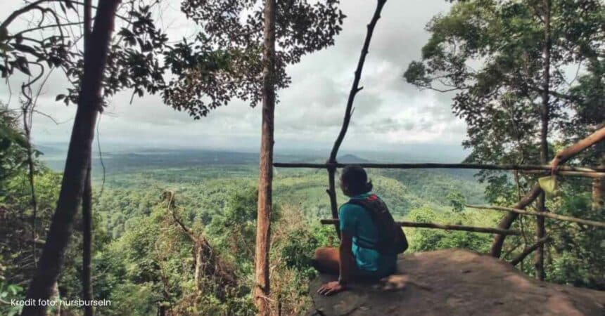 Gunung Kelambu Lang, Hidden Gems Yang Anda Mesti Tawan Di Kuching