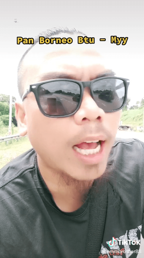 Lelaki Ini 'Sound' Pemandu Bawa Perlahan Di Lorong Kanan Jalan Pan Borneo