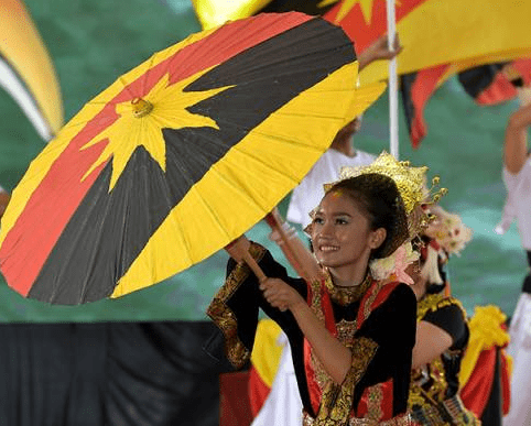 Hari Sarawak Akan Disambut Secara Hybrid, Netizen Tak Puas Hati Dengan Slot Pengunjung Yang Terhad