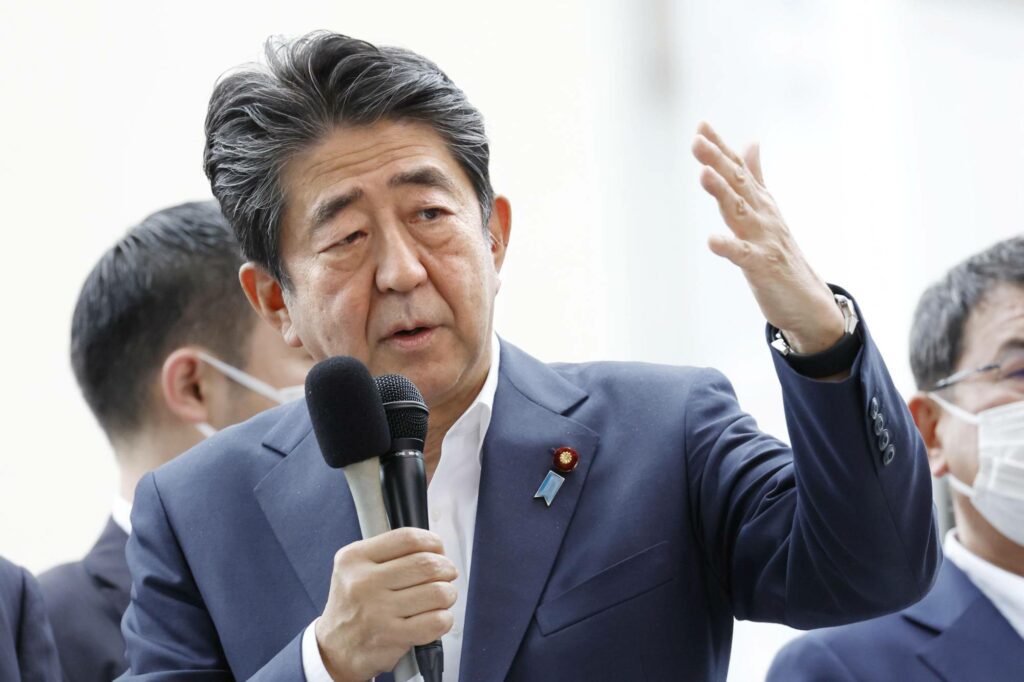 Ditembak Semasa Beri Ucapan, Bekas PM Jepun Shinzo Abe Kini Kritikal
