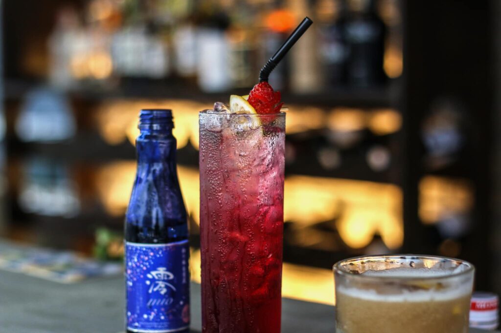 [NON-HALAL] Boleh Santai Di Rooftop, Jom Ke Chick Chat Rooftop Bar Di Kuching